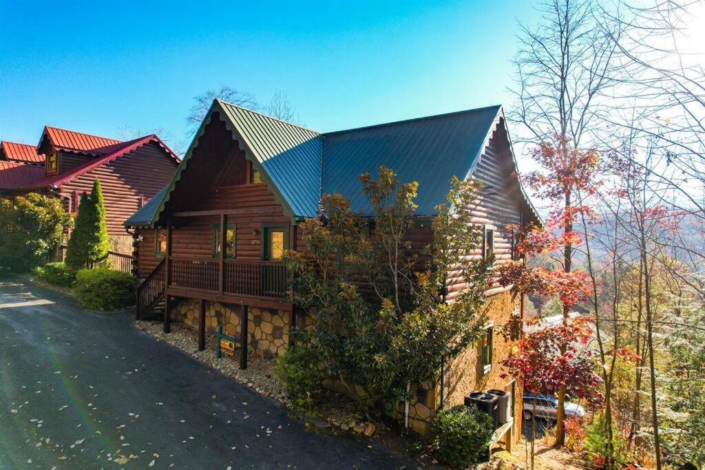 Spacious Smokies Cabin - Hot Tub With Mountain Views Gatlinburg Exterior photo